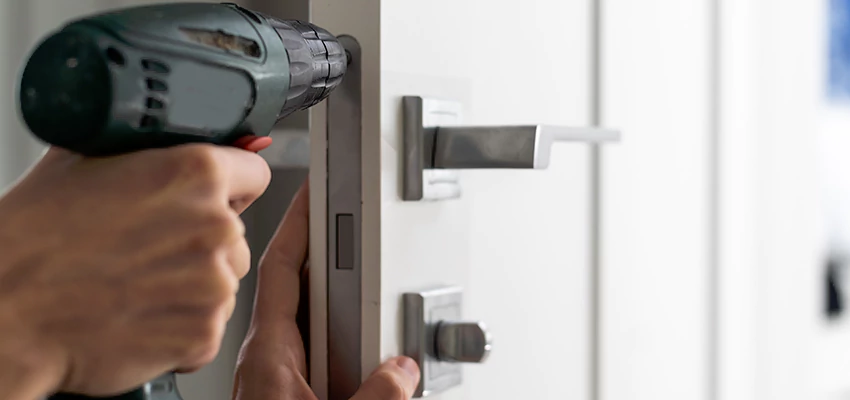 Locksmith For Lock Replacement Near Me in Northbrook, IL