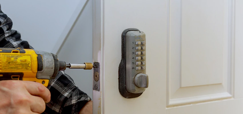 Digital Locks For Home Invasion Prevention in Northbrook, IL